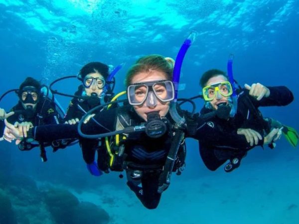Scuba Diving without license