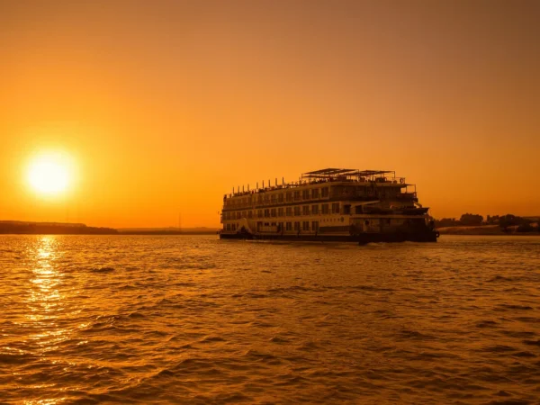 Cairo and Nile Cruise 11 Days Tour | Egypt Vacation Package